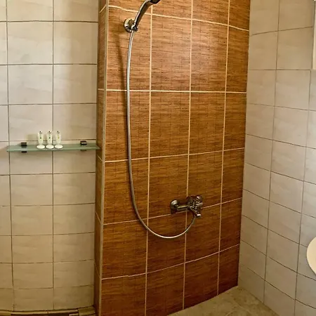 Hotel O Bel 2*